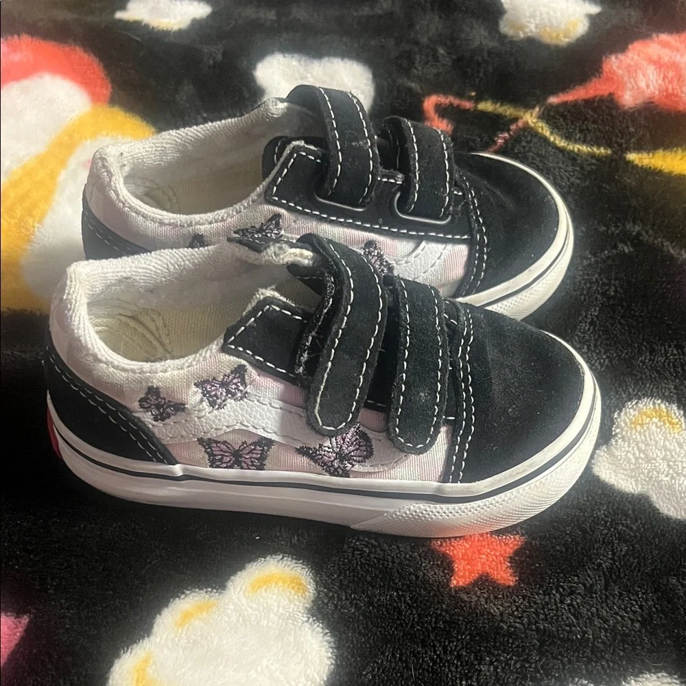 Size 6 Toddler Kids Black, White & Pink Butterfly Vans - Picture 4 of 7